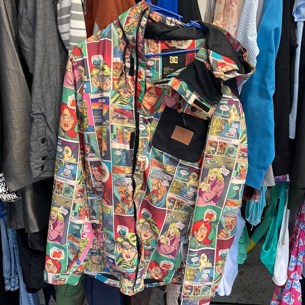Snowboard and Ski jacket DC brand multicolor